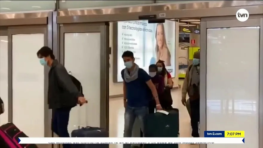 Vuelo humanitario trae de regreso a panameños atrapados en Europa