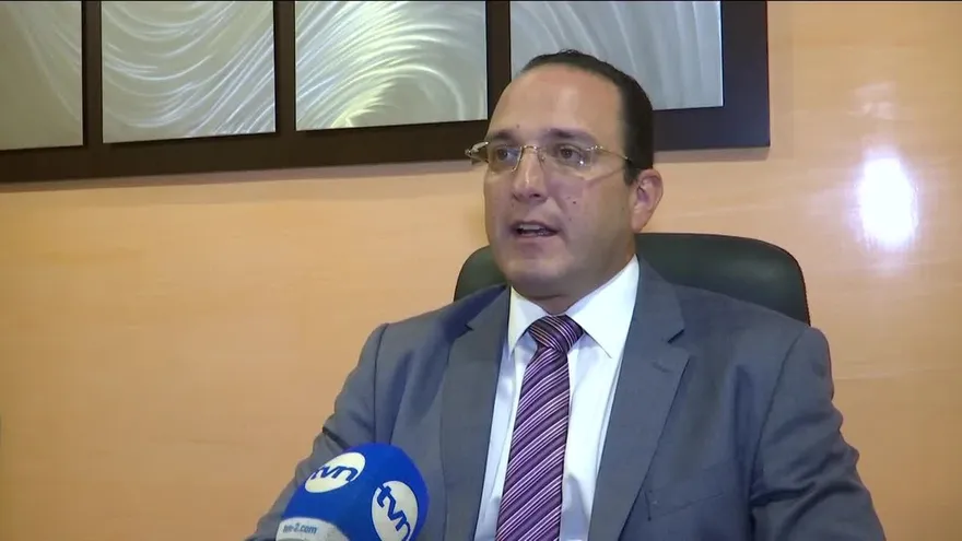 Ejecutivo debe abstenerse de hacer declaraciones sobre salud de Noriega