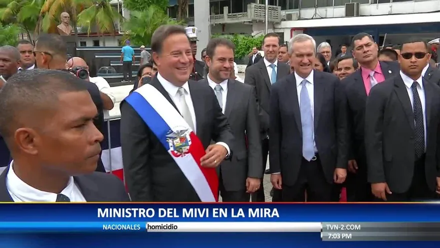 Presentarán denuncia contra Mario Etchelecu y Laurentino Cortizo