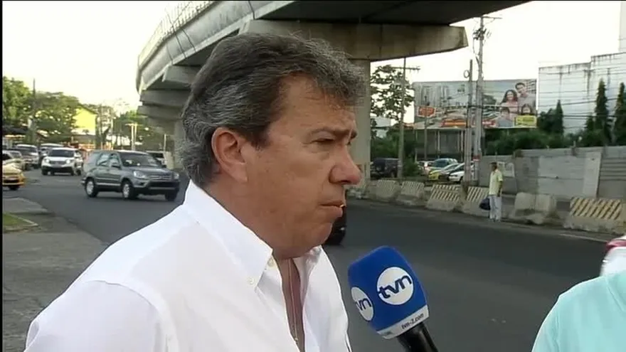 Ministro Arosemena anuncia rehabilitación de la vía Transístmica