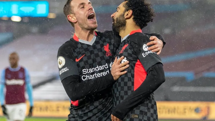 Liverpool derrota al West Ham y se mete en el podio de Premier League