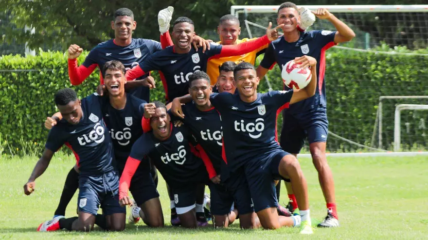 Jugadores de la selección sub20 de Panamá