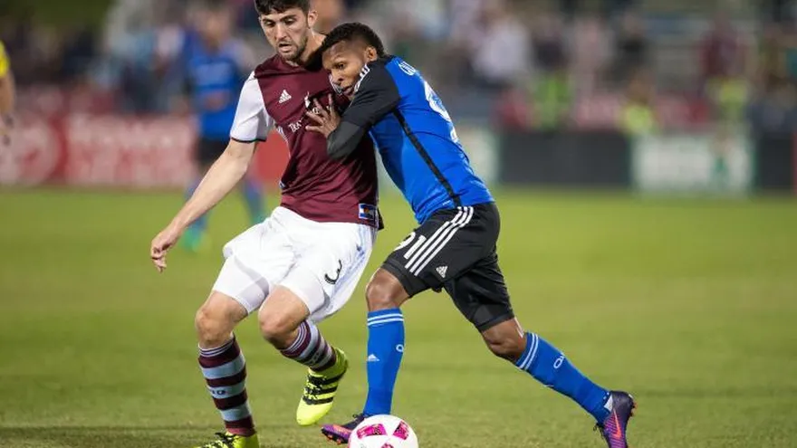 Alberto "Negrito" Quintero (der.).