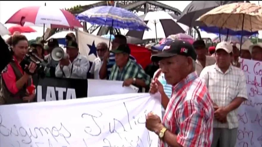 Jubilados en Bocas del Toro exigen pago de décimos caídos