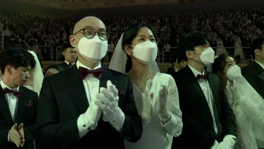Gigantesco matrimonio colectivo en Corea del Sur a pesar del nuevo coronavirus