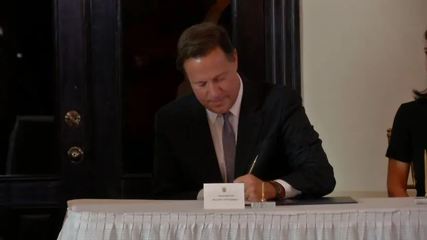 Instalan comisión que analizará sistema financiero de Panamá