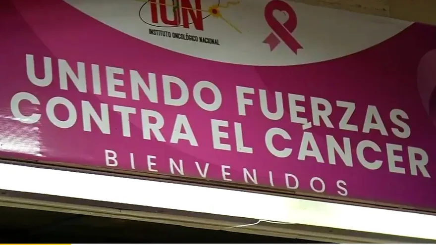 Urólogos piden a pacientes de cáncer no abandonar los tratamientos