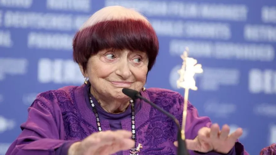 La cineasta francesa Agnes Varda durante la rueda de prensa de su película "Varda per Agnès", en la 69 edición del Festival Internacional de Cine de Berlín, en Alemania el pasado mes de febrero.