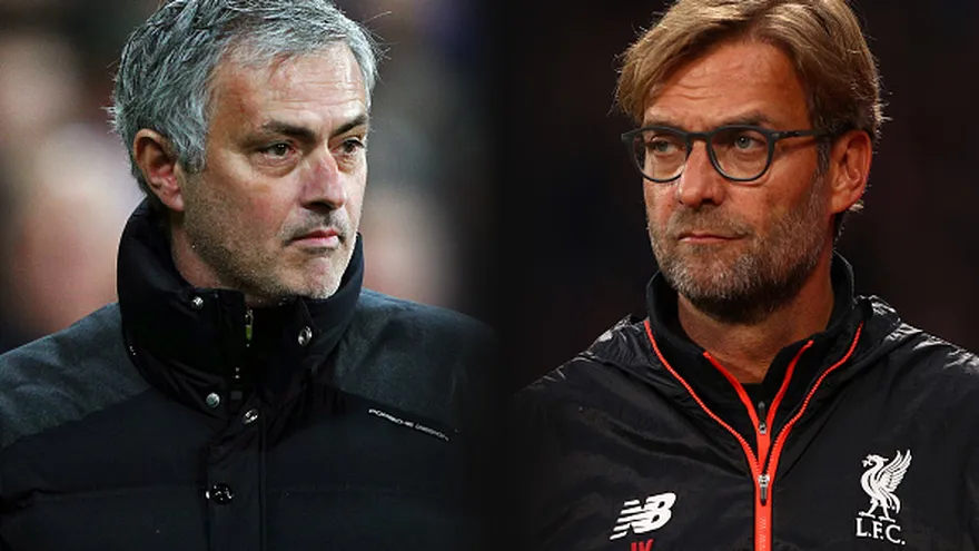 José Mourinho (i) y Jürgen Klopp (d)