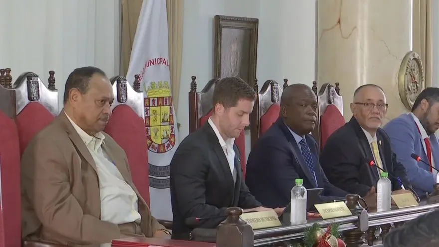 Consejo Municipal de Panamá celebra su última sesión del año.