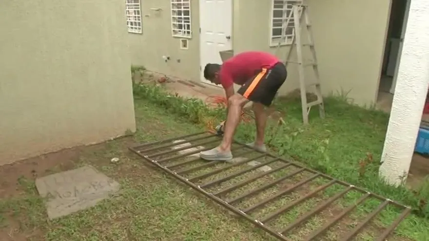 Residentes de La Chorrera refuerzan seguridad ante la ola de robos