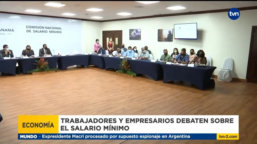 Trabajadores aspiran a un salario mínimo de 1,500 dólares