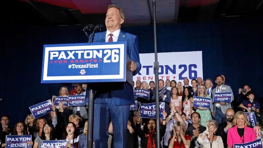 Candidato ultraconservador Ken Paxton