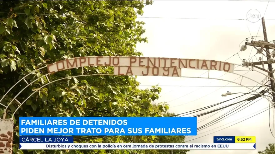 Familiares de detenidos piden mejor trato para sus familiares