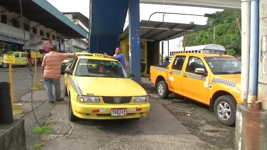 Disputa de taxistas afecta a residentes de La Cabima