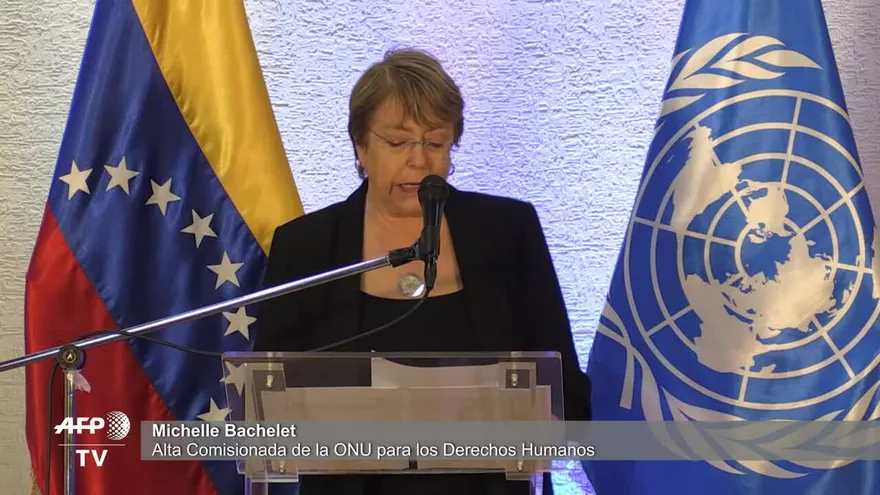 Bachelet llama a liberar a opositores venezolanos presos