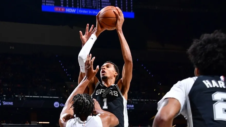 Wemby estrella de los San Antonio Spurs