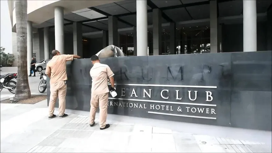 Quitan nombre de Trump a hotel de Panamá en disputa comercial