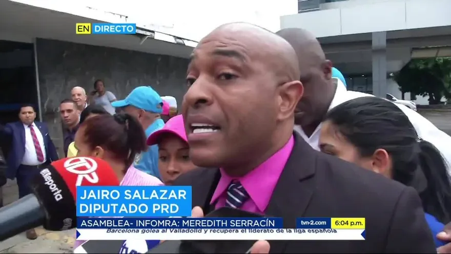 Diputado ‘Bolota’ Salazar ante protesta en la Asamblea: 'Ellos son gais y ellos no pueden entrar'