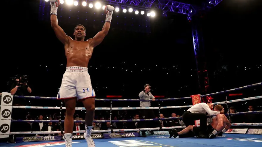 Anthony Joshua vence a Povetkin y conserva sus títulos FIB/AMB/OMB