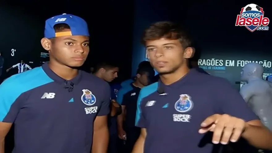 Ismael Díaz conoce el museo del FC Porto