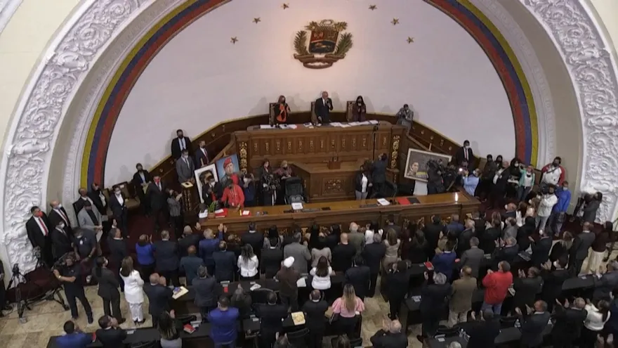 Nombramiento de los nuevos magistrados venezolanos forma parte del plan de "revolución judicial"