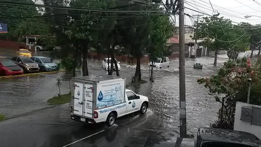 Lluvias causan inundaciones en Chanis.