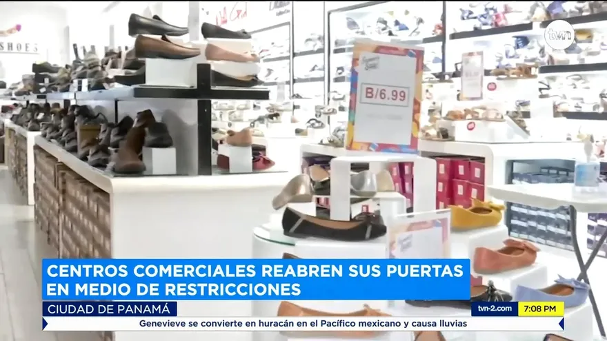 Centros comerciales reabren sus puertas en medio de restricciones