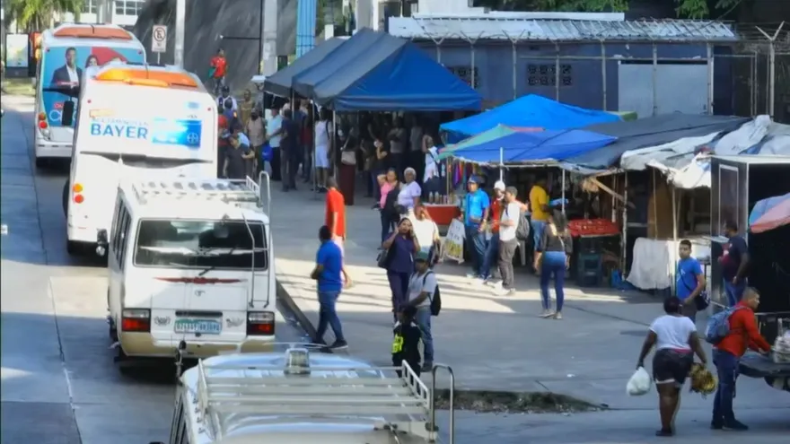 Paradas en San Miguelito en mal estado