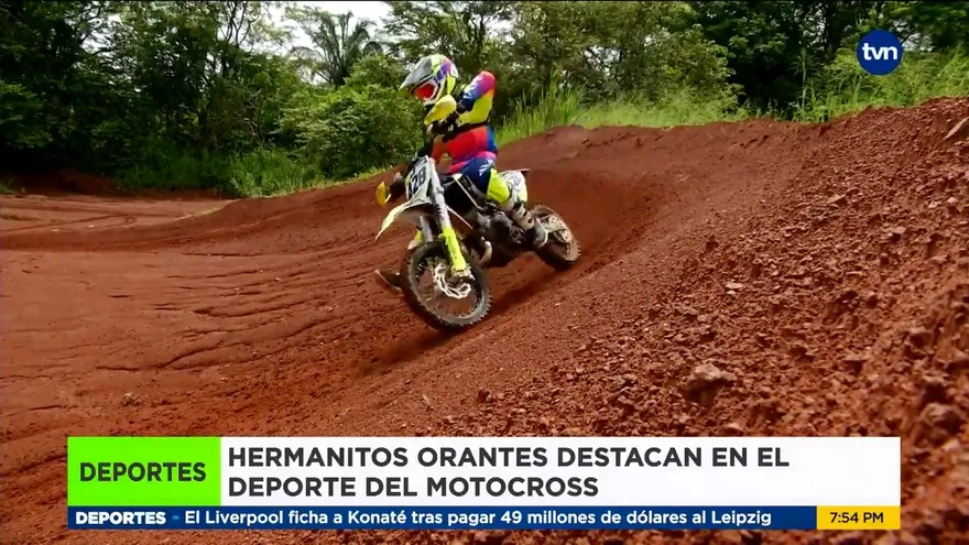 Hermanos destacan en el mundo del motocross