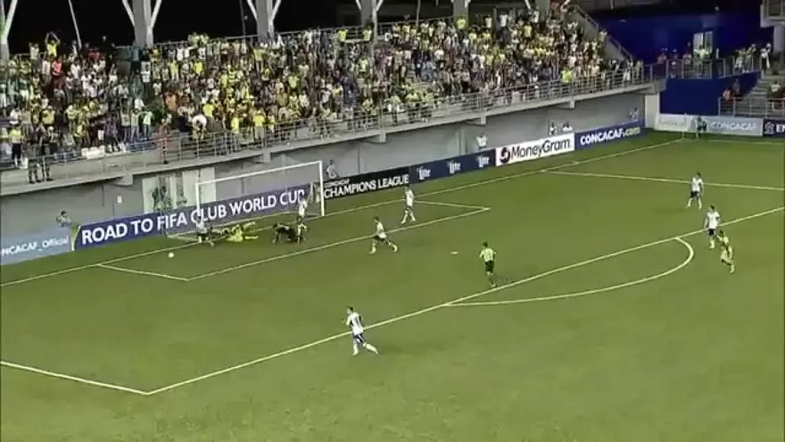 Histórica victoria del Chorrillo FC sobre Cruz Azul 1-0 en Liga de Campeones