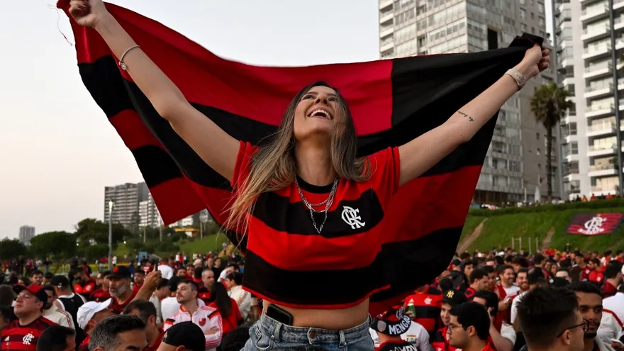 Aficionada del Flamengo final de la Copa Libertadores Palmeiras vs Flamengo