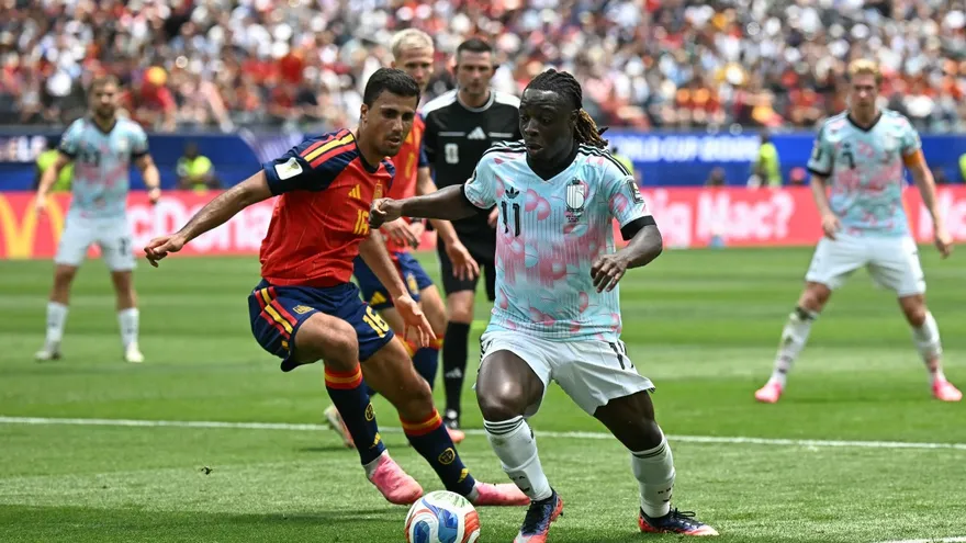 World Cup 2026: Spain and Belgium Tied 1-1 at Halftime in Tense Quarter-Final