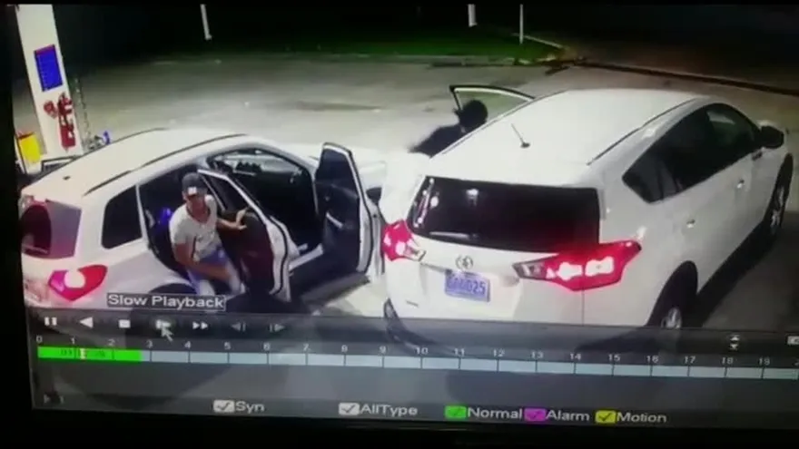 Delincuentes roban vehículo y privan de libertad a ciudadano