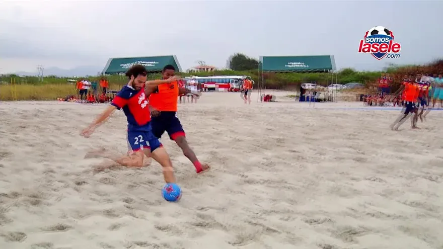 La Sele de Fútbol Playa sigue sus trabajos, apuntando al mundial de Bahamas