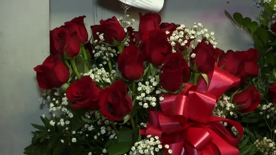 Flores suben de precio para San Valentín