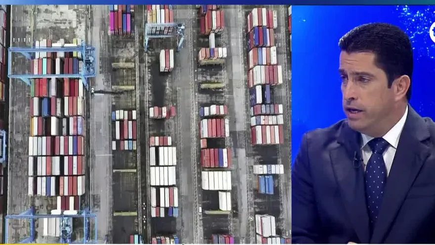 Ministro Icaza detalla los próximos pasos de la transición portuaria