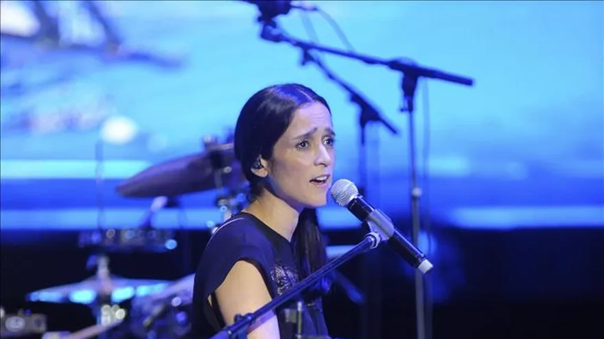 La cantante y compositora mexicana Julieta Venegas, en su actuación en el "Starlite Marbella 2015" el 4 de agosto.