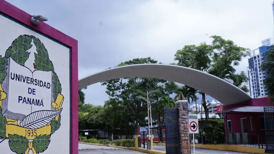Universidad de Panamá.