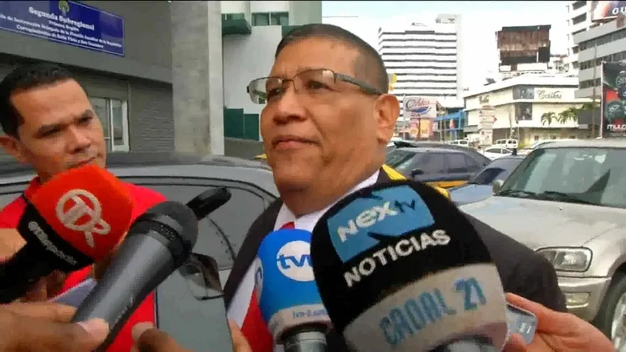 Abogado Victor Chan, defensa de Luis Cucalón