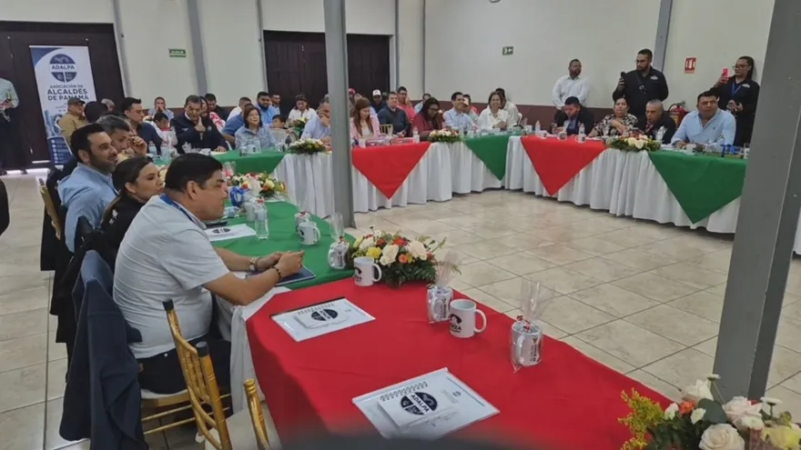 Alcaldes buscan reactivar reforma a la Ley de Descentralización para agilizar fondos y aumentar recursos