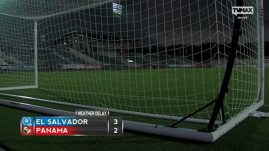 Suspendido el partido El Salvador-Panamá por tormenta eléctrica