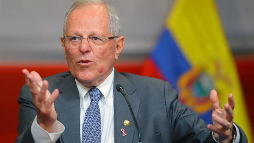 En el caso de Kuczynski, el Parlamento, dominado ampliamente por la oposición, y donde el fujimorismo tiene mayoría absoluta, se acogió a las repetidas veces que el mandatario negó vínculos con Odebrecht para considerar que "faltó a la verdad" y activar la moción para pedir su destitución.