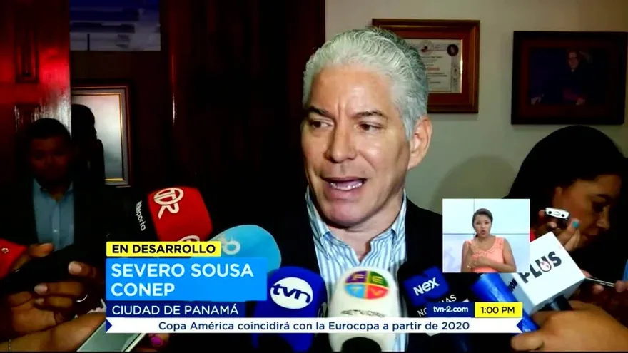 Cámara de Comercio realiza foro sobre institucionalidad