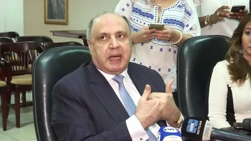 Abdul Waked se reúne con el CNA