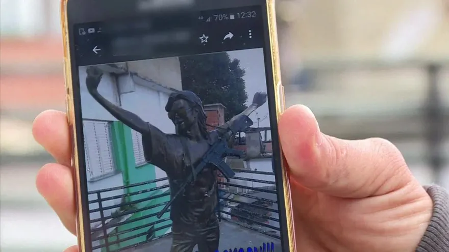 En Rio, Michael Jackson gana un fusil de asalto