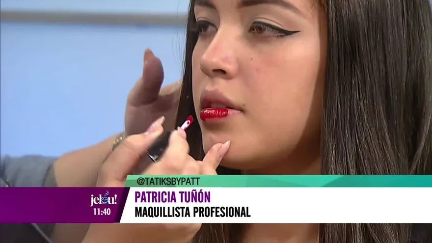 Dos maneras de combinar labios rojos