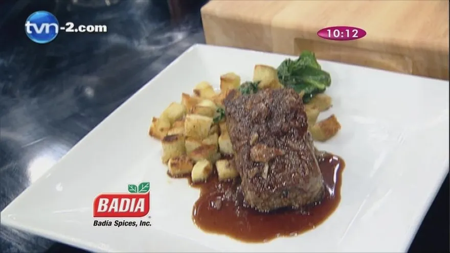 Filete de res en salsa de pimienta y ají rostizado