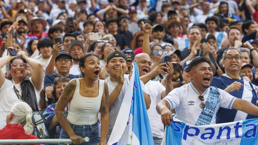 Afición de Guatemala en la Copa Oro 2025