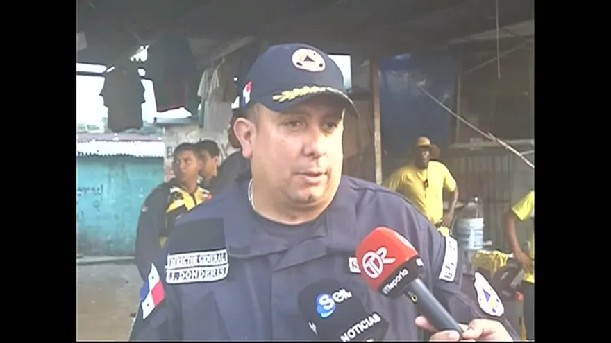 Sinaproc recomienda evacuar residencias afectadas por fuertes oleajes